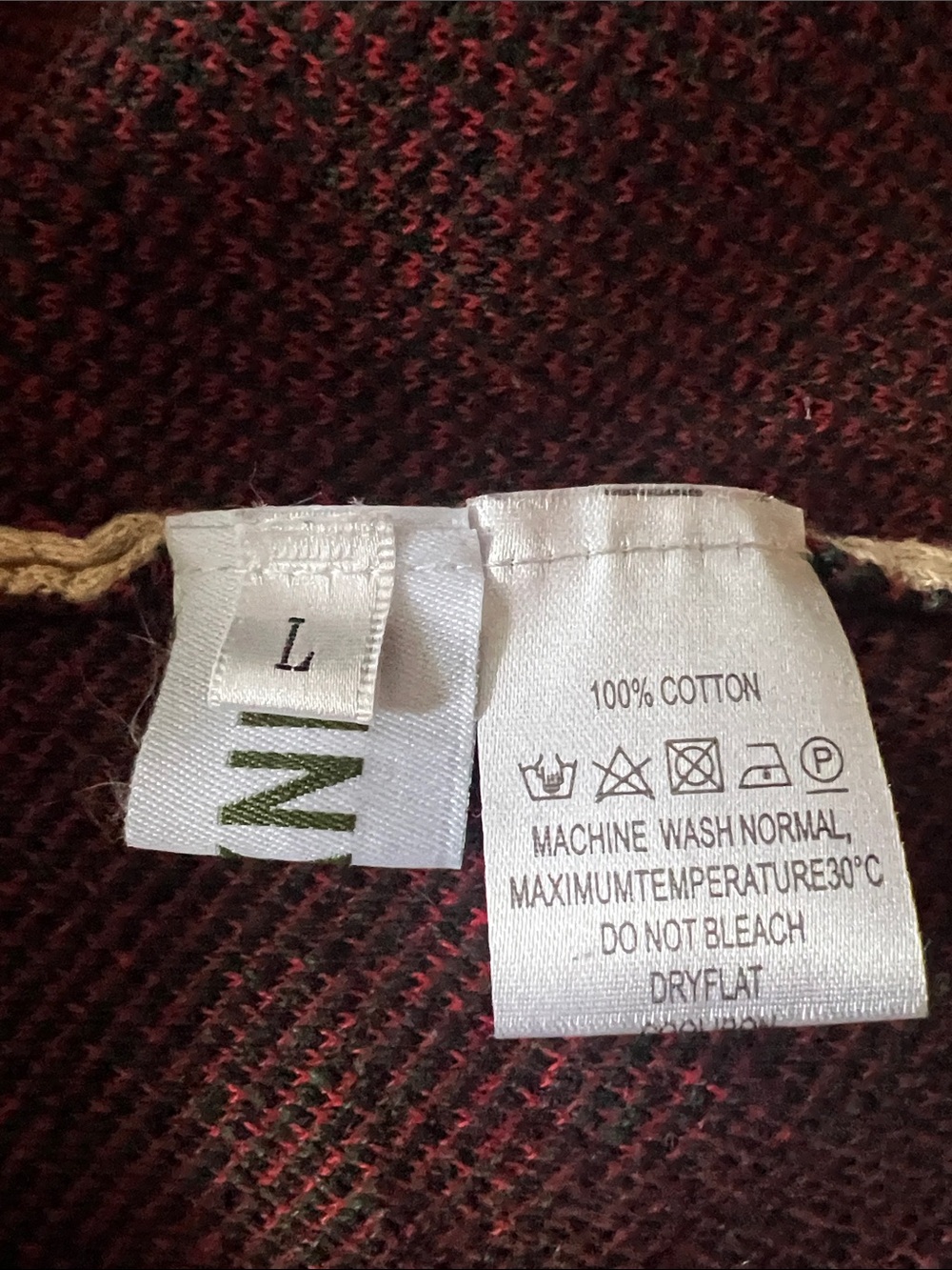 OxKnit Vintage-Inspired Cream Knit Button-Up Sweater Vest with Rose & Bird Motif - Picture 2 of 6